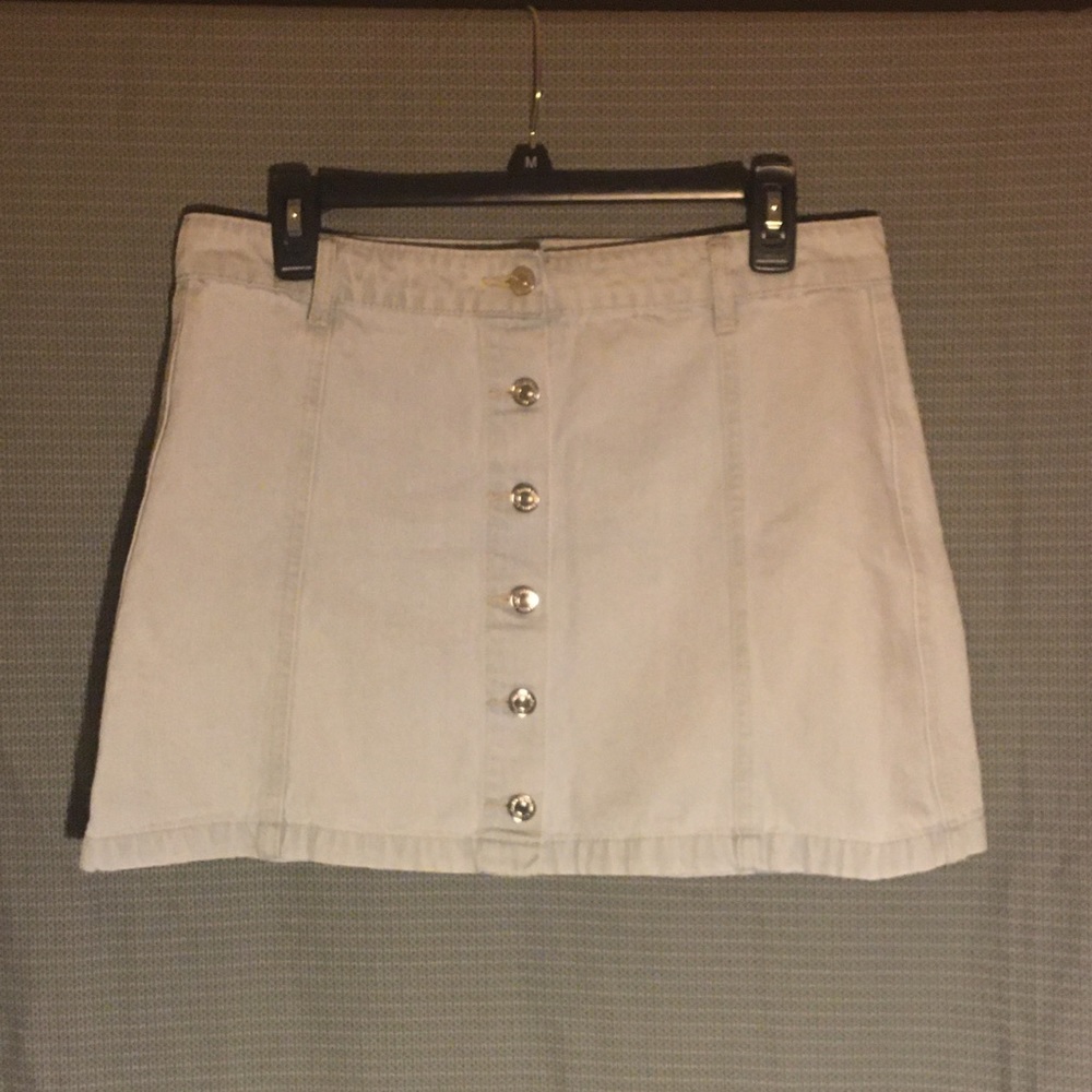 Forever 21 denim jean skirt (size 31)